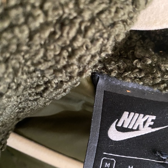 Jacket - Picture 7 of 9